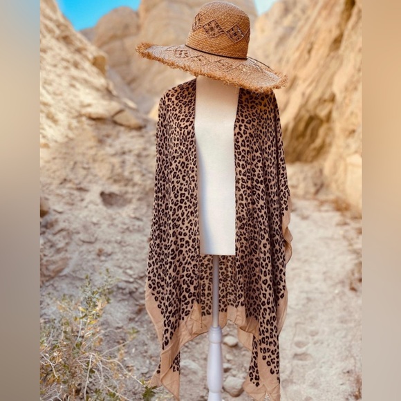 Other - Festival/Beach/Poolside kimono in leopard print.